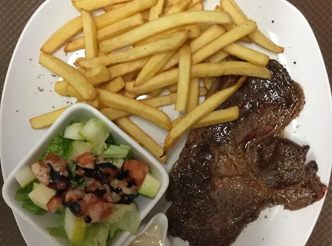 Restaurant Du Causse Hotel Saint-Cirq-Lapopie