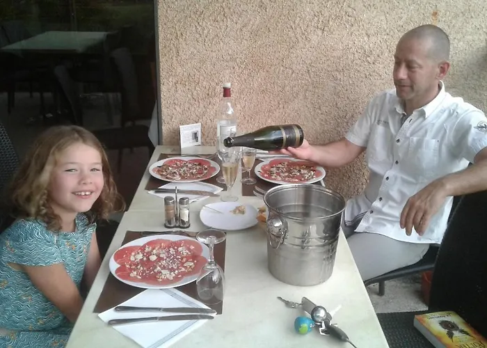 Restaurant Du Causse 2* Saint-Cirq-Lapopie